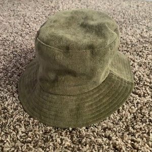 Green corduroy bucket hat